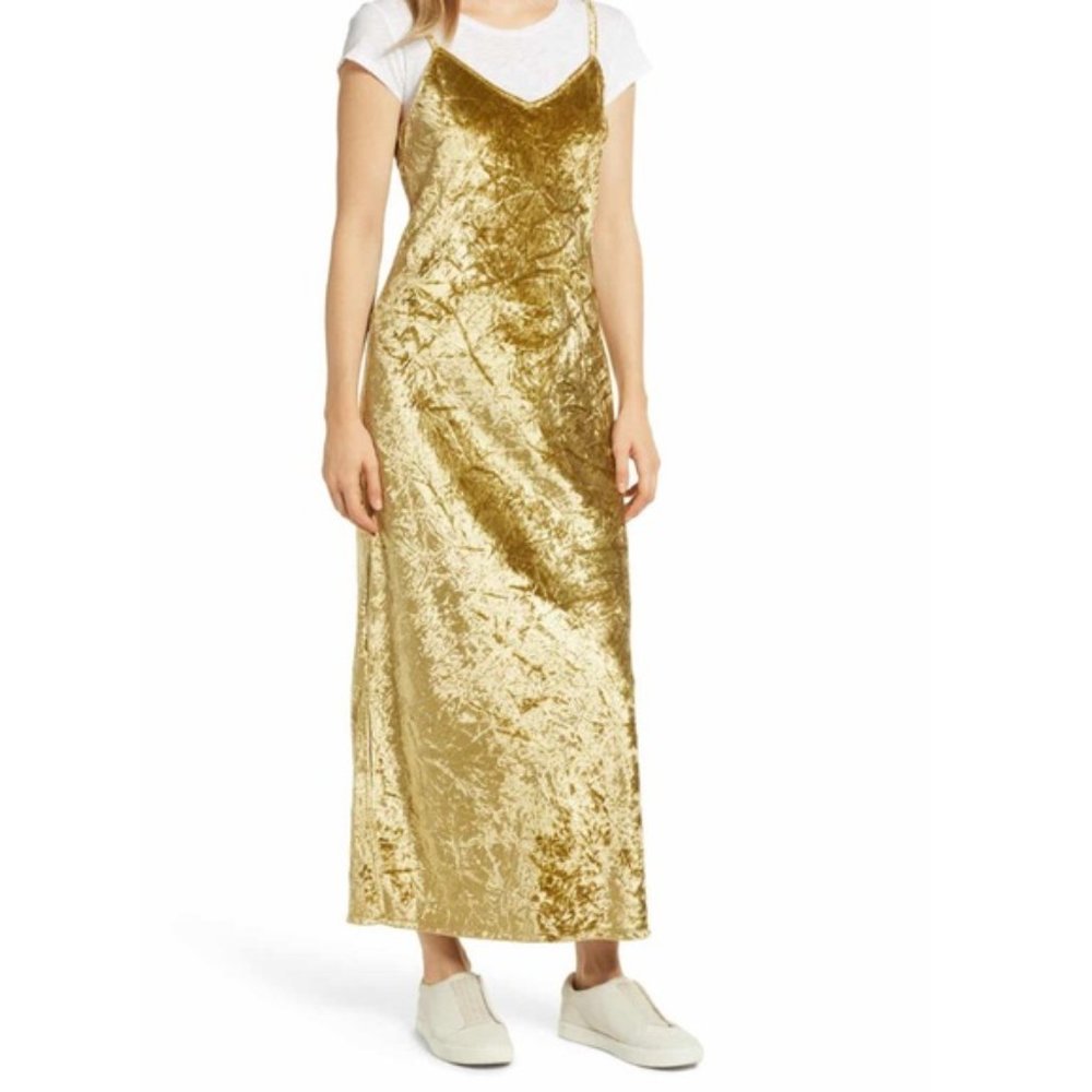 *NWOT* Lou & Grey Crushed Velvet Dress